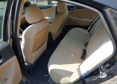 2013 Hyundai Sonata Gls z USA, uszkodzony, nr VIN 5NPEB4AC2DH653809